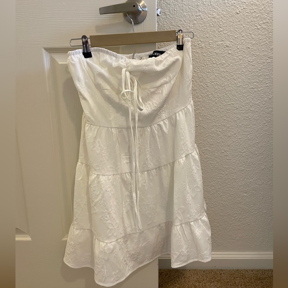 Simple Magic Strapless Eyelet Mini Dress